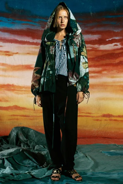 Look 48